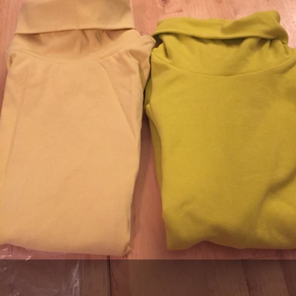 NEW Two Victoria Secrets T-shirts, size M